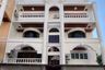 4 Bedroom Townhouse for rent in Khlong Tan Nuea, Bangkok