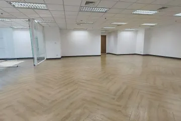Office for rent in THANAPOOM TOWER, Makkasan, Bangkok near Airport Rail Link Makkasan