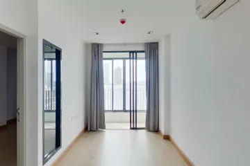 1 Bedroom Condo for sale in Ideo Mobi Sathorn, Bang Lamphu Lang, Bangkok near BTS Krung Thon Buri