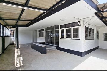 4 Bedroom Townhouse for rent in Huai Khwang, Bangkok