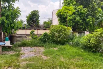 Land for sale in Fine Home 3, Ram Inthra, Bangkok near MRT Synphaet