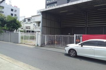 House for rent in Sam Sen Nok, Bangkok near MRT Ratchadaphisek