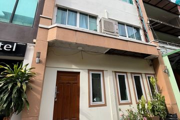 4 Bedroom Commercial for rent in Khlong Tan Nuea, Bangkok near BTS Phrom Phong