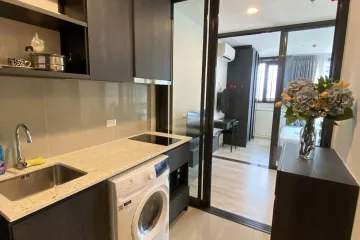 1 Bedroom Condo for sale in XT Huaikhwang, Din Daeng, Bangkok near MRT Huai Khwang