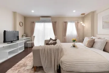 1 Bedroom Condo for sale in The Escape Building B, Bang Chak, Bangkok near BTS Punnawithi