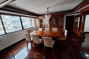 3 Bedroom Condo for rent in Rishi Court, Khlong Toei Nuea, Bangkok near Airport Rail Link Makkasan