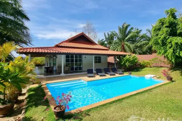 2 Bedroom Villa for sale in Rawai, Phuket