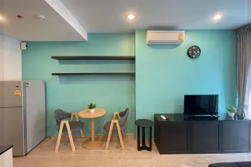 1 Bedroom Condo for rent in Ideo Q Chula - Samyan, Maha Phruettharam, Bangkok near MRT Sam Yan