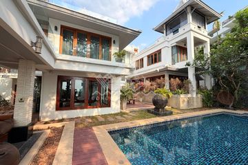 5 Bedroom House for sale in Na Kluea, Chonburi