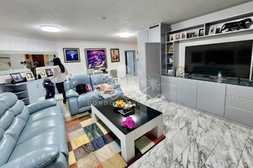 2 Bedroom Condo for sale in Markland, Na Kluea, Chonburi