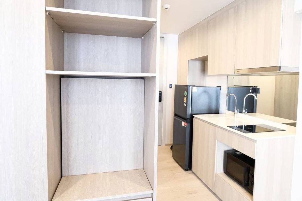 Thon Buri, Bangkok - Photo 3