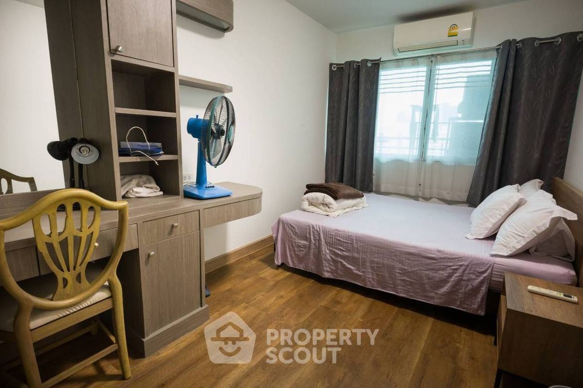 Watthana, Bangkok - Photo 3