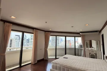2 Bedroom Condo for rent in Baan Suanpetch, Khlong Tan Nuea, Bangkok near BTS Phrom Phong