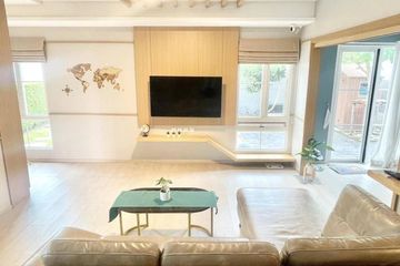 3 Bedroom House for rent in Dokmai, Bangkok