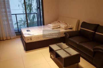 1 Bedroom Condo for rent in The Lofts Ekkamai, Phra Khanong, Bangkok near BTS Ekkamai
