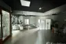 Commercial for rent in Khlong Tan Nuea, Bangkok