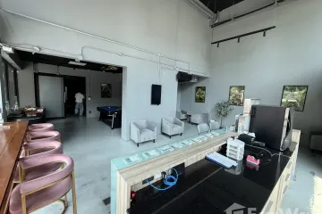Commercial for rent in Khlong Tan Nuea, Bangkok