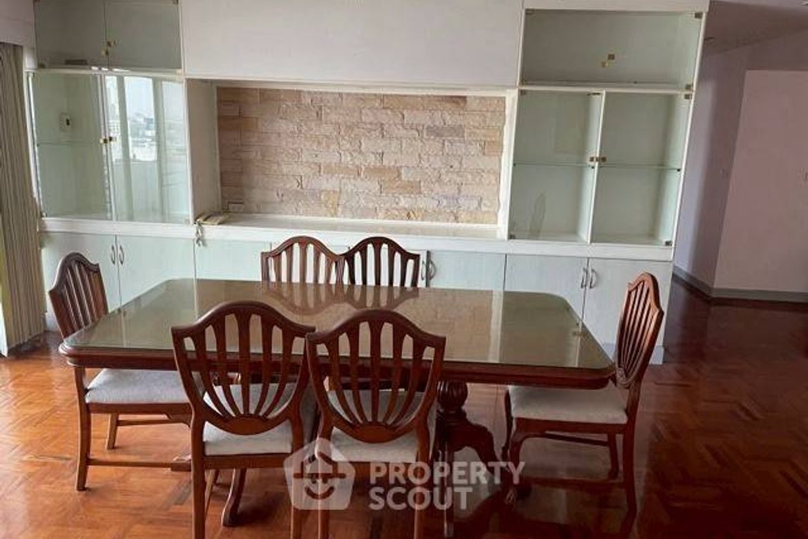 Watthana, Bangkok - Photo 2