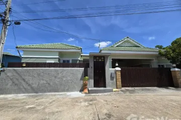 4 Bedroom House for rent in Baan Chalita 2, Nong Pla Lai, Chonburi