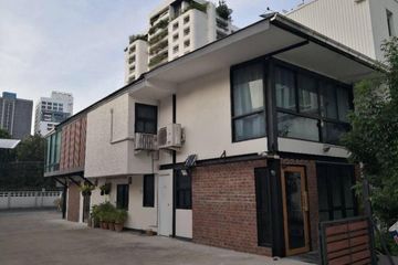 Commercial for rent in Khlong Tan Nuea, Bangkok near BTS Phrom Phong