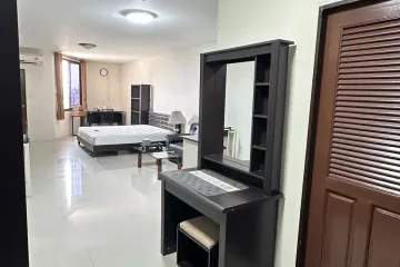 Condo for rent in The Trio Condominium, Chang Phueak, Chiang Mai