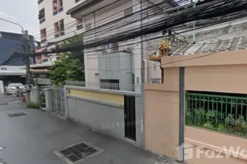 Commercial for rent in Huai Khwang, Bangkok near MRT Huai Khwang