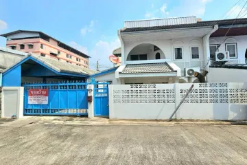 3 Bedroom Townhouse for sale in Khlong Chaokhun Sing, Bangkok near MRT Lat Phrao 83