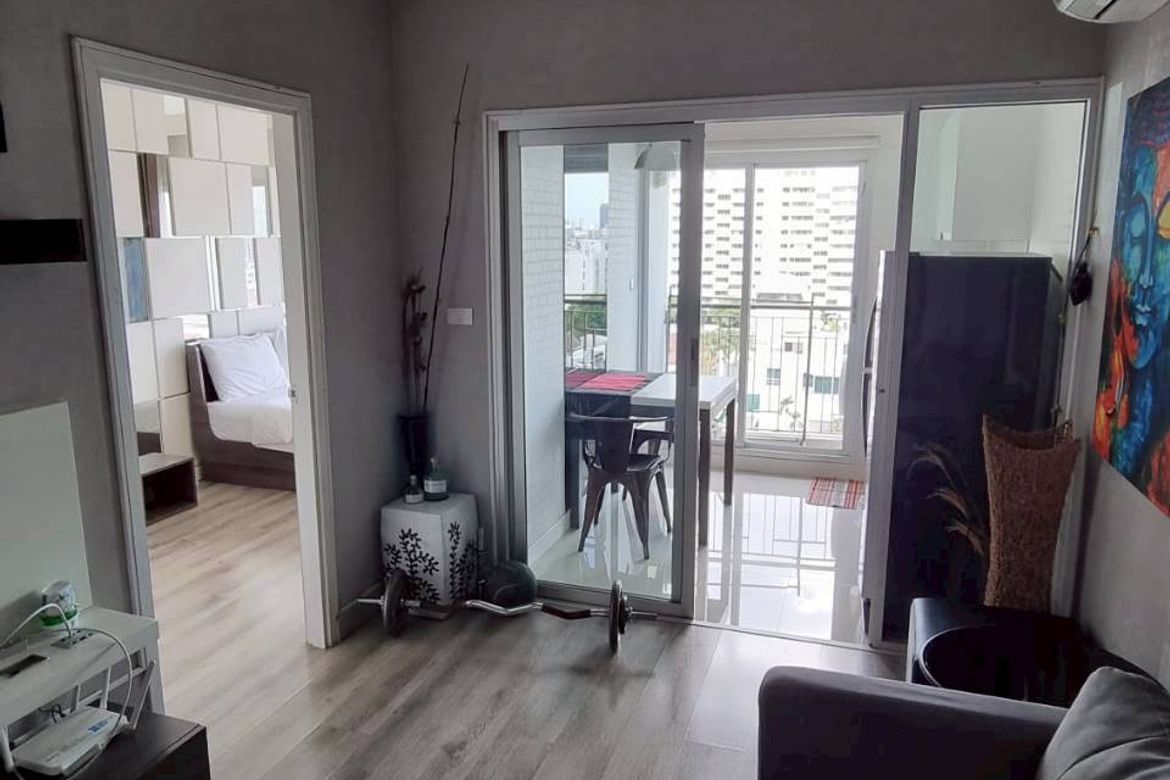 Sathon, Bangkok - Photo 2