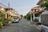 2 Bedroom Townhouse for sale in Si Kan, Bangkok