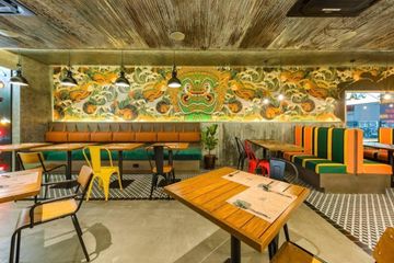 1 Bedroom Commercial for sale in Patong, Phuket