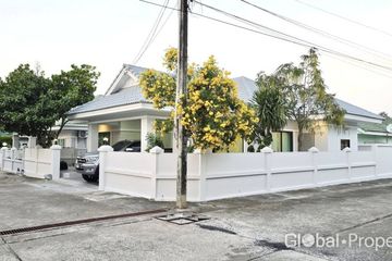 3 Bedroom House for sale in Baan Chalita 2, Nong Pla Lai, Chonburi