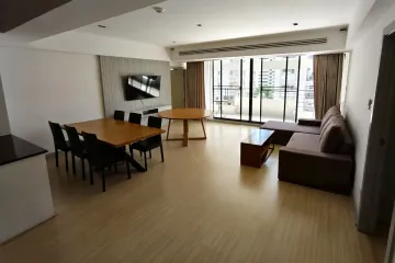 2 Bedroom Condo for rent in Villa Bajaj, Khlong Toei Nuea, Bangkok near MRT Sukhumvit