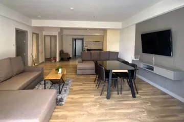 2 Bedroom Condo for rent in Villa Bajaj, Khlong Toei Nuea, Bangkok near MRT Sukhumvit