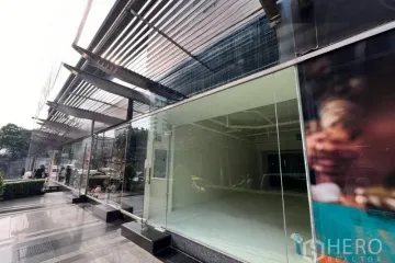 Commercial for rent in Khlong Tan Nuea, Bangkok