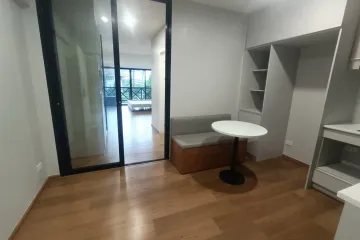 1 Bedroom Condo for sale in Baan Yuppayong, Hua Mak, Bangkok near MRT Ramkhamhaeng 12