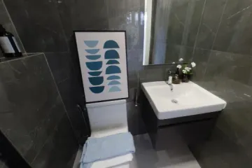 1 Bedroom Condo for sale in Modiz Voyage Srinakarin, Hua Mak, Bangkok near MRT Si Kritha