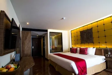 1 Bedroom Condo for sale in The Beach Condotel, Karon, Phuket