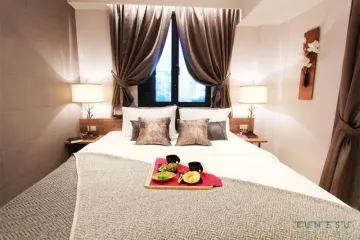 1 Bedroom Condo for sale in Runesu Thonglor 5, Khlong Tan Nuea, Bangkok near BTS Thong Lo