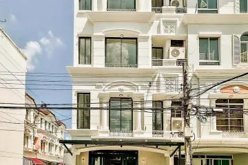 4 Bedroom Townhouse for sale in Baan Klang Muang Rama 9 - Krungthep Kreetha, Saphan Sung, Bangkok