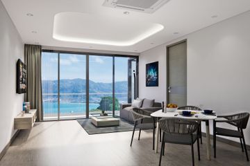 2 Bedroom Condo for sale in Coral Beach Oceanview Resort, Patong, Phuket