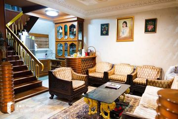 Townhouse for sale in Khlong Tan, Bangkok near BTS Phrom Phong