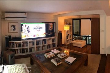 Townhouse for sale in Khlong Tan, Bangkok near BTS Phrom Phong