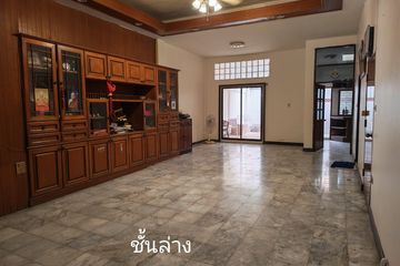 5 Bedroom House for sale in Phra Khanong, Bangkok near BTS Thong Lo