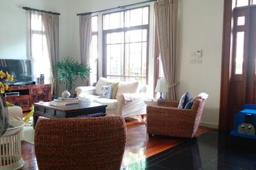 4 Bedroom House for rent in Phra Khanong, Bangkok near BTS Phra Khanong