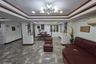 5 Bedroom Townhouse for rent in Khlong Tan Nuea, Bangkok