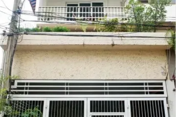 4 Bedroom Townhouse for rent in Thung Wat Don, Bangkok near BTS Sueksa Witthaya