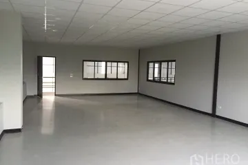 Warehouse / Factory for rent in Racha Thewa, Samut Prakan