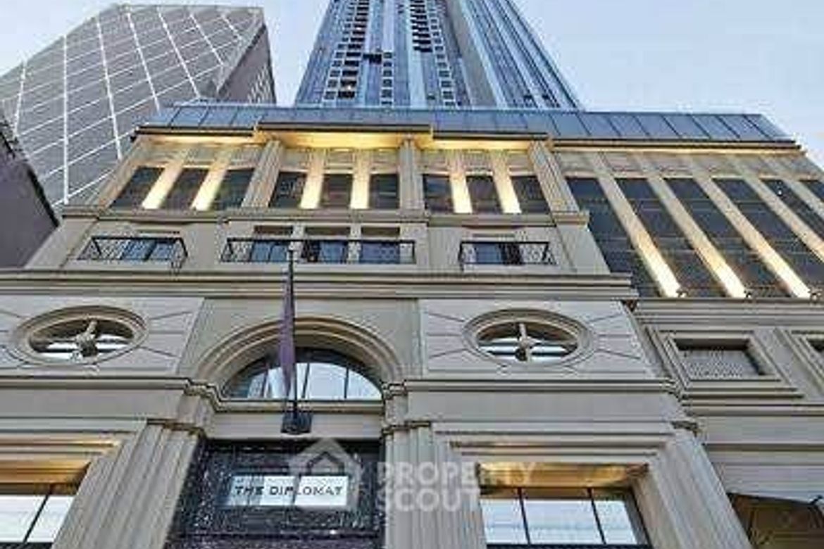 Bang Rak, Bangkok - Photo 2