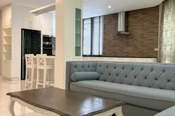 1 Bedroom Apartment for rent in Khlong Tan Nuea, Bangkok