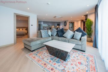 2 Bedroom Condo for sale in Nong Prue, Chonburi